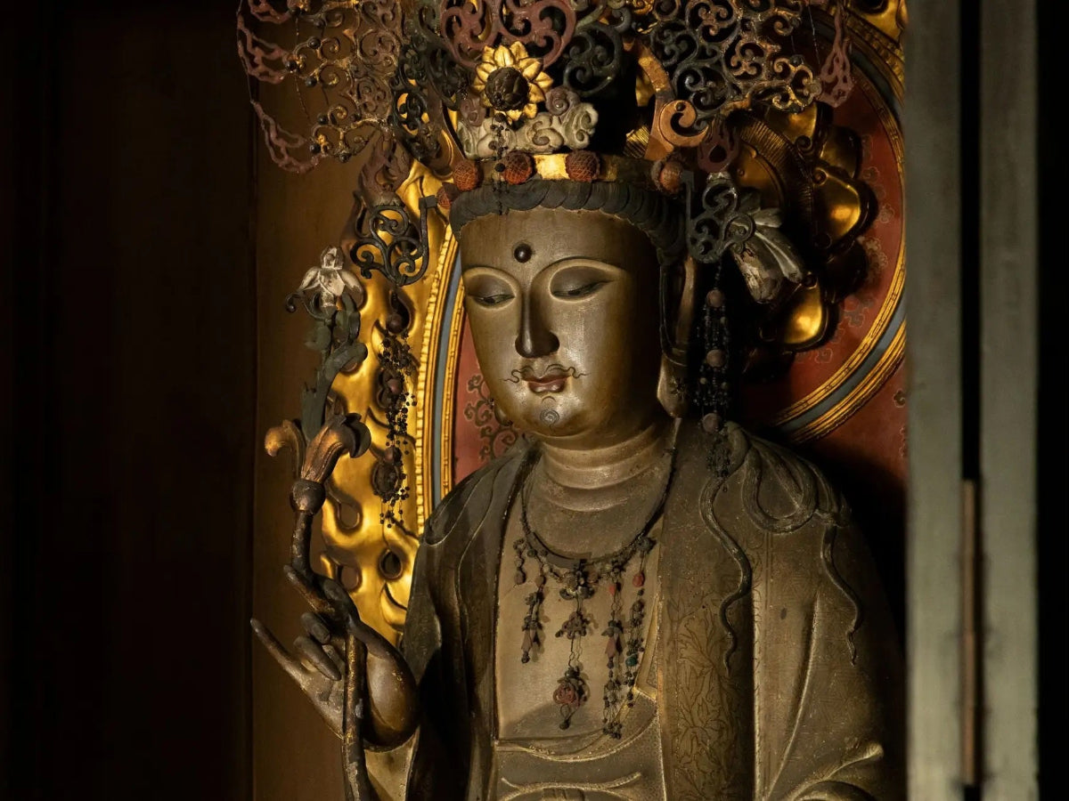 【体験】春限定!泉涌寺「楊貴妃観音 写経」 内陣で静かに心を整える特別な時間